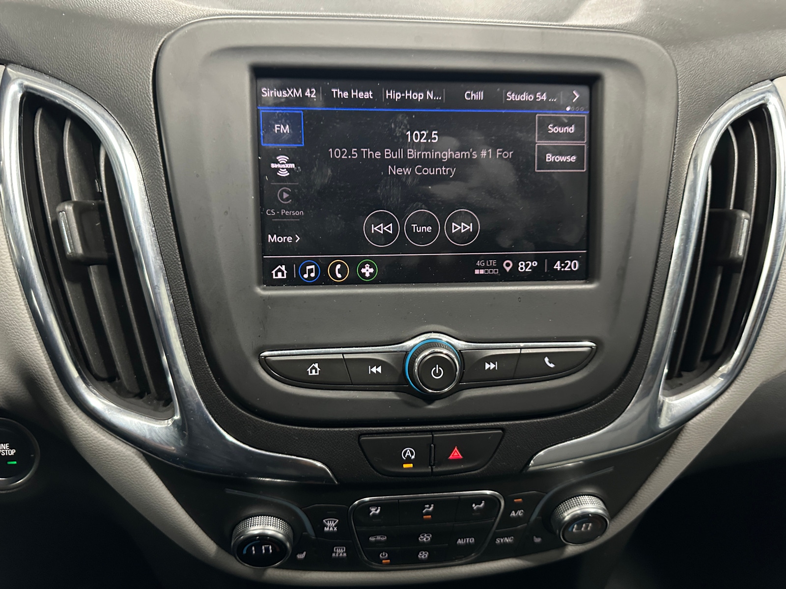 Thumbnail: 2023 Chevrolet Equinox - 4