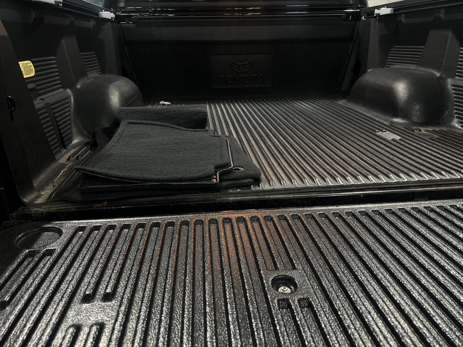Thumbnail: 2015 Toyota Tundra - 7