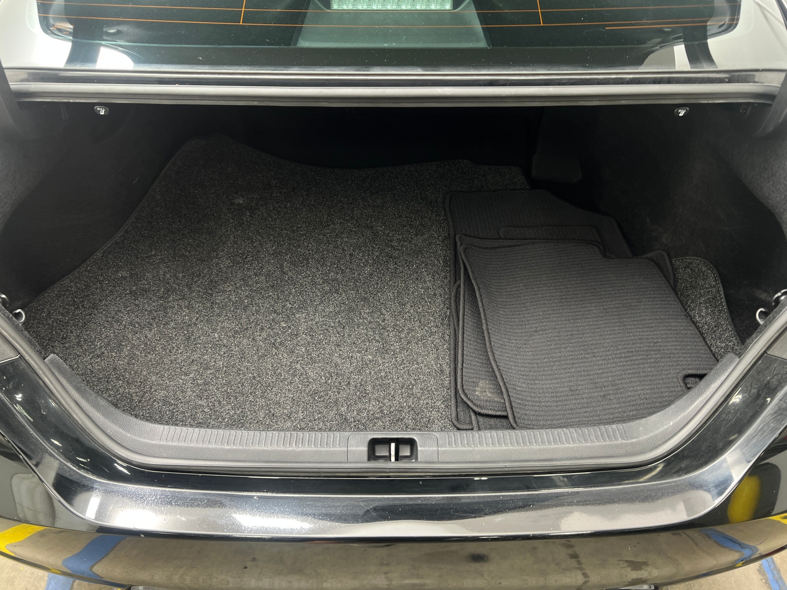 Thumbnail: 2018 Toyota Camry - 6