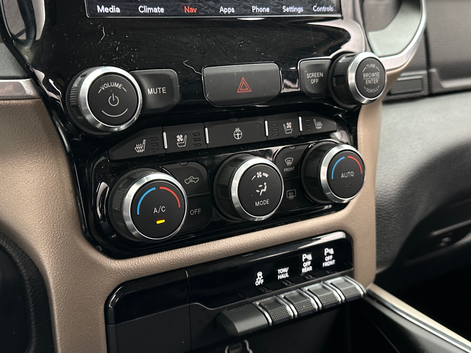 Thumbnail: 2020 RAM 1500 - 3