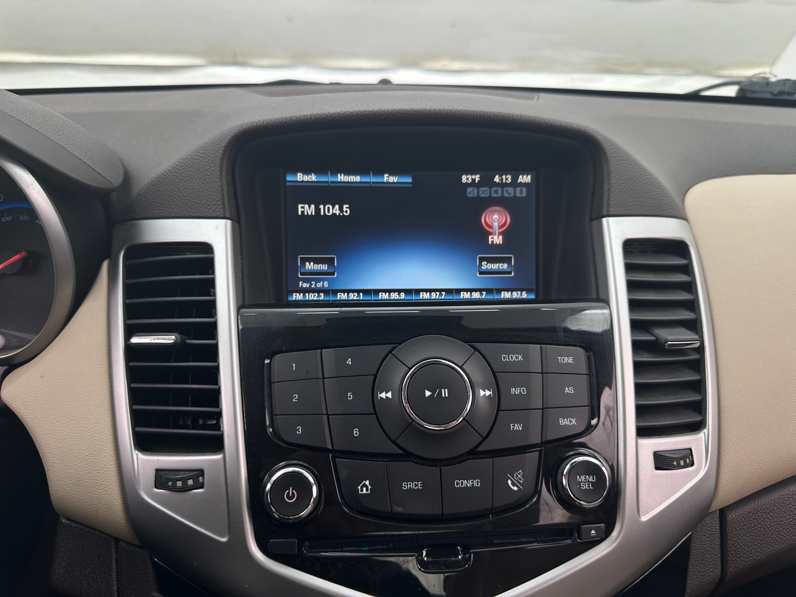 Thumbnail: 2016 Chevrolet Cruze - 3