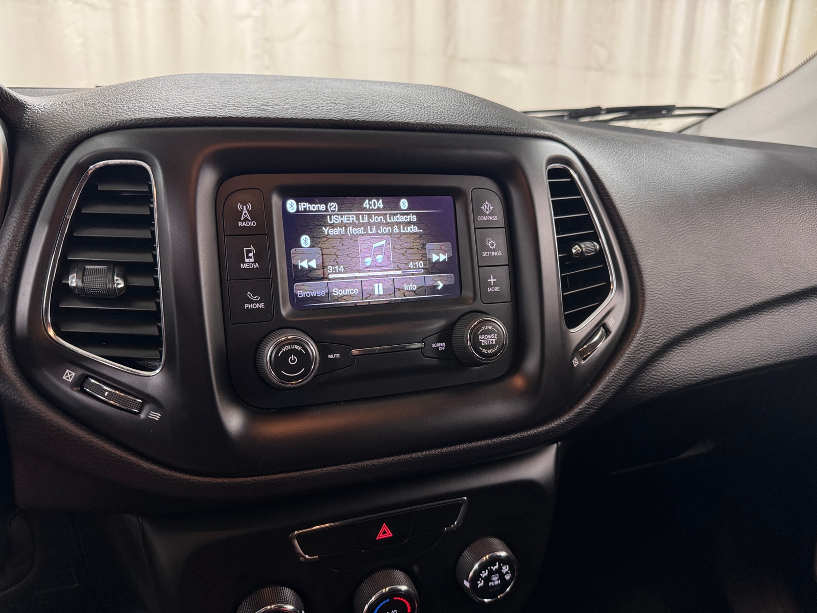 Thumbnail: 2018 Jeep Compass - 4