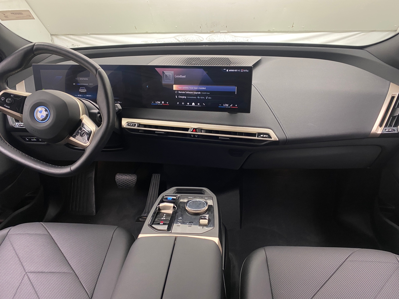 Thumbnail: 2024 BMW iX - 2