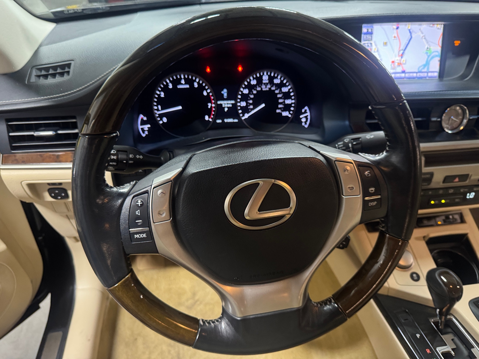 Thumbnail: 2014 Lexus ES - 4