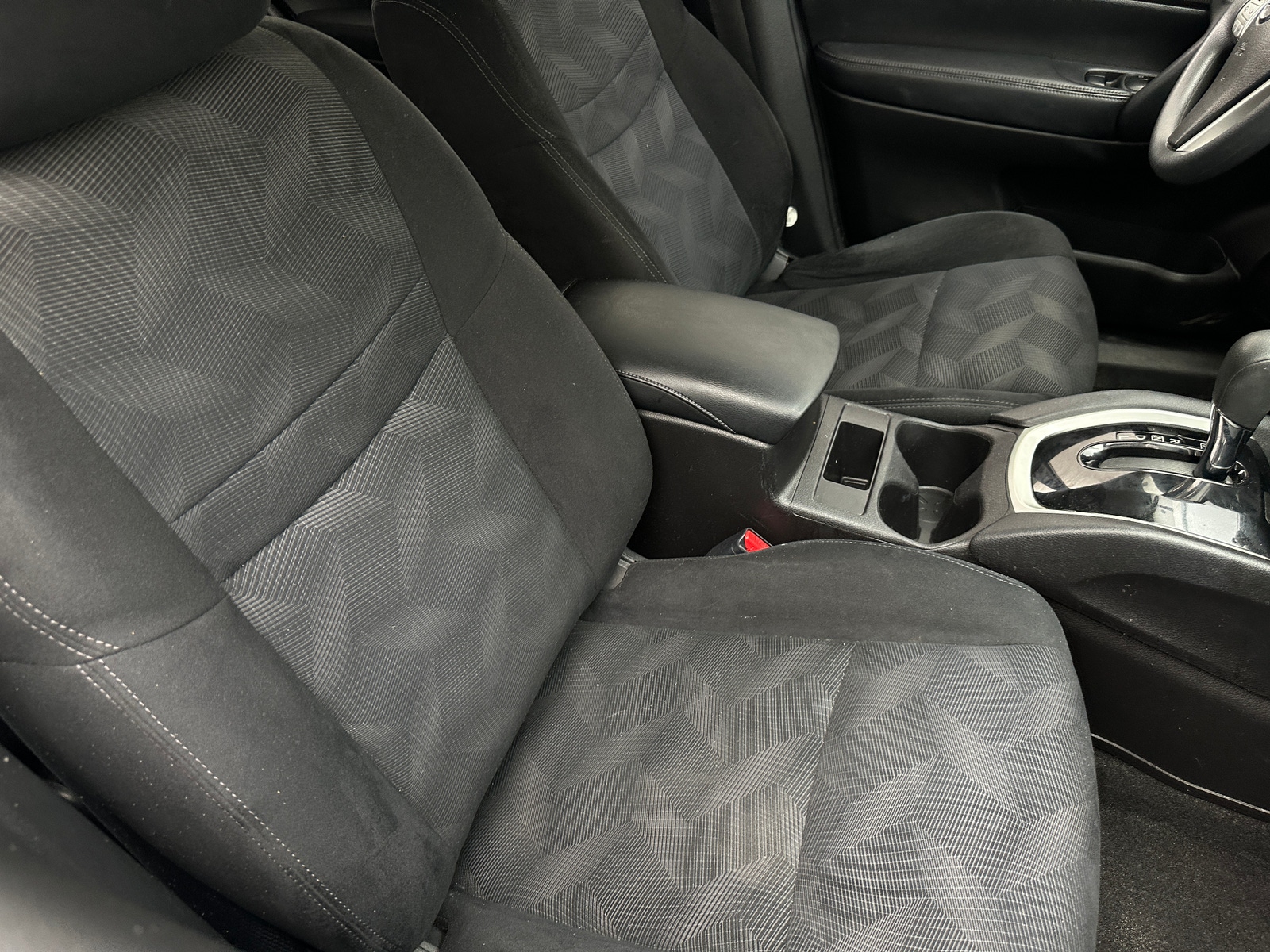 Thumbnail: 2014 Nissan Rogue - 2