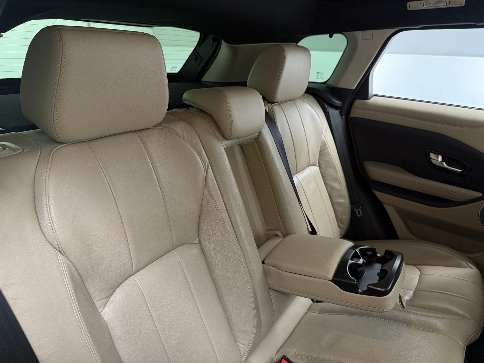 Thumbnail: 2017 Land Rover Range Rover Evoque - 5
