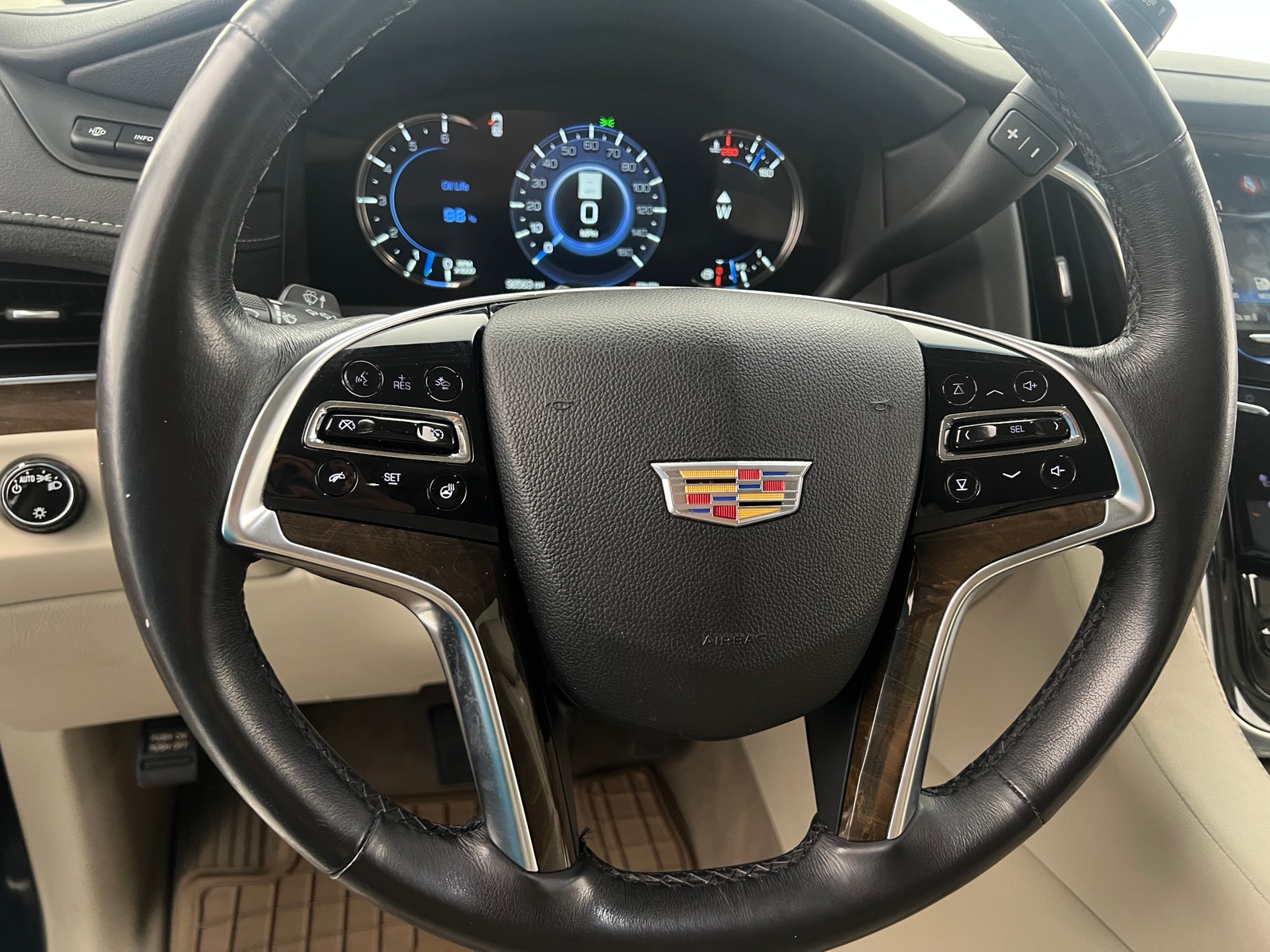 Thumbnail: 2019 Cadillac Escalade - 4
