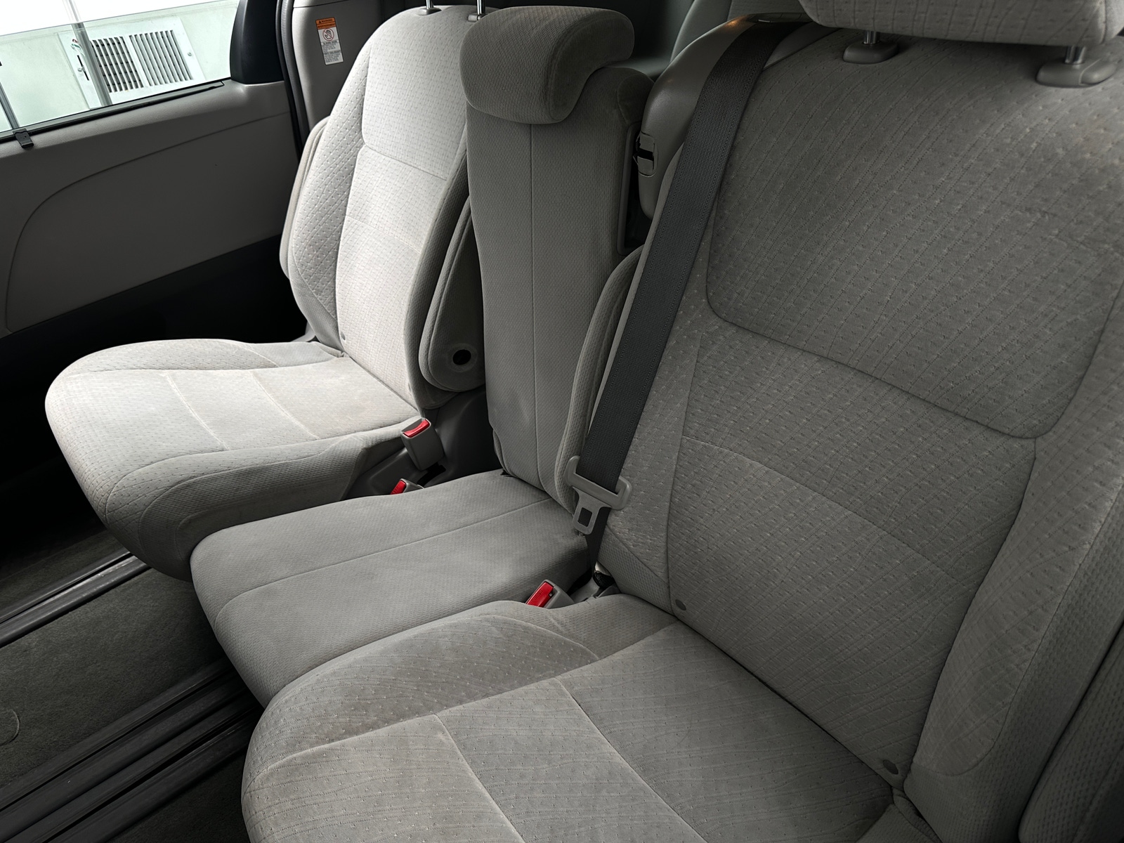 Thumbnail: 2015 Toyota Sienna - 6