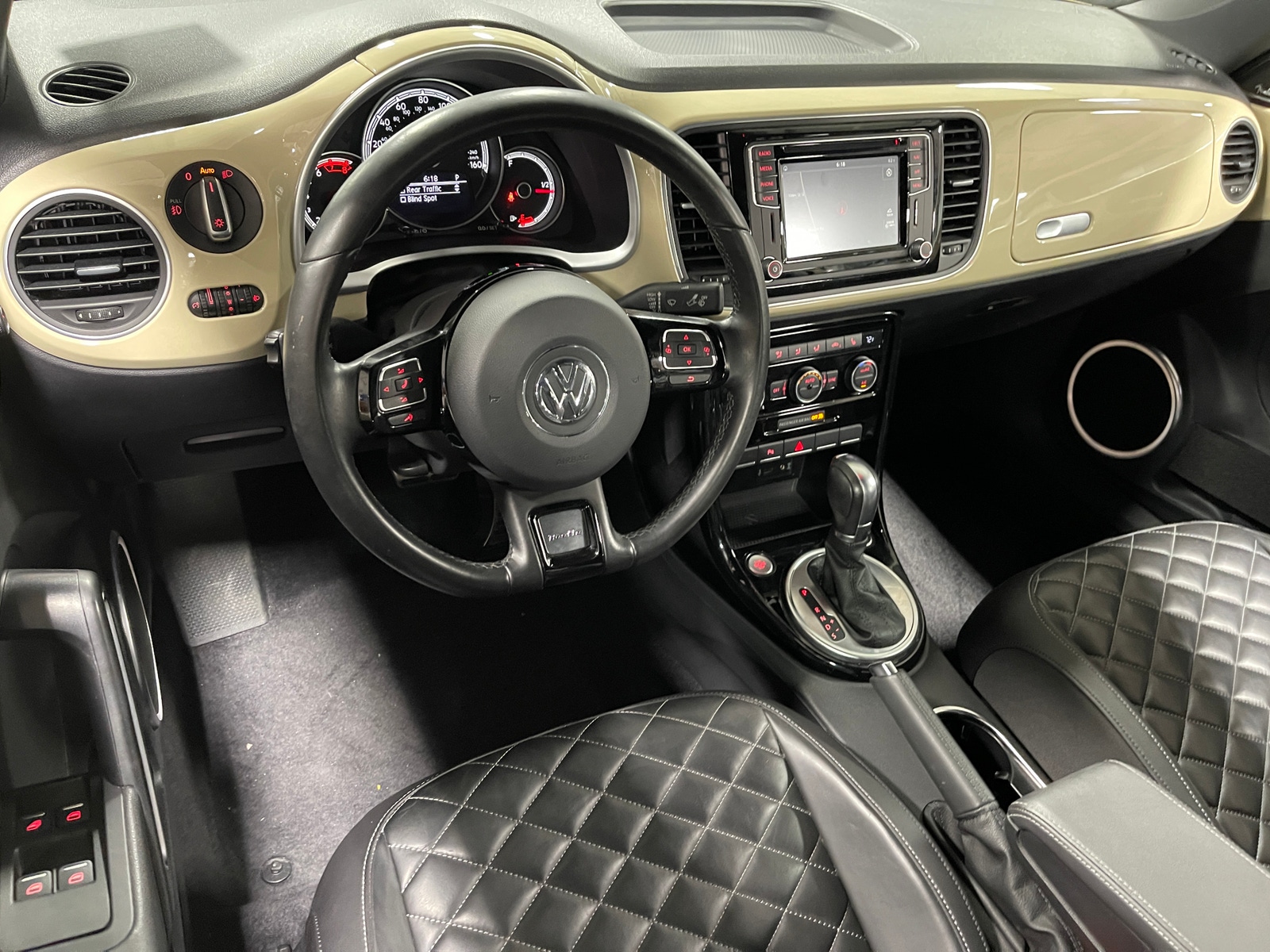 Thumbnail: 2019 Volkswagen Beetle - 2