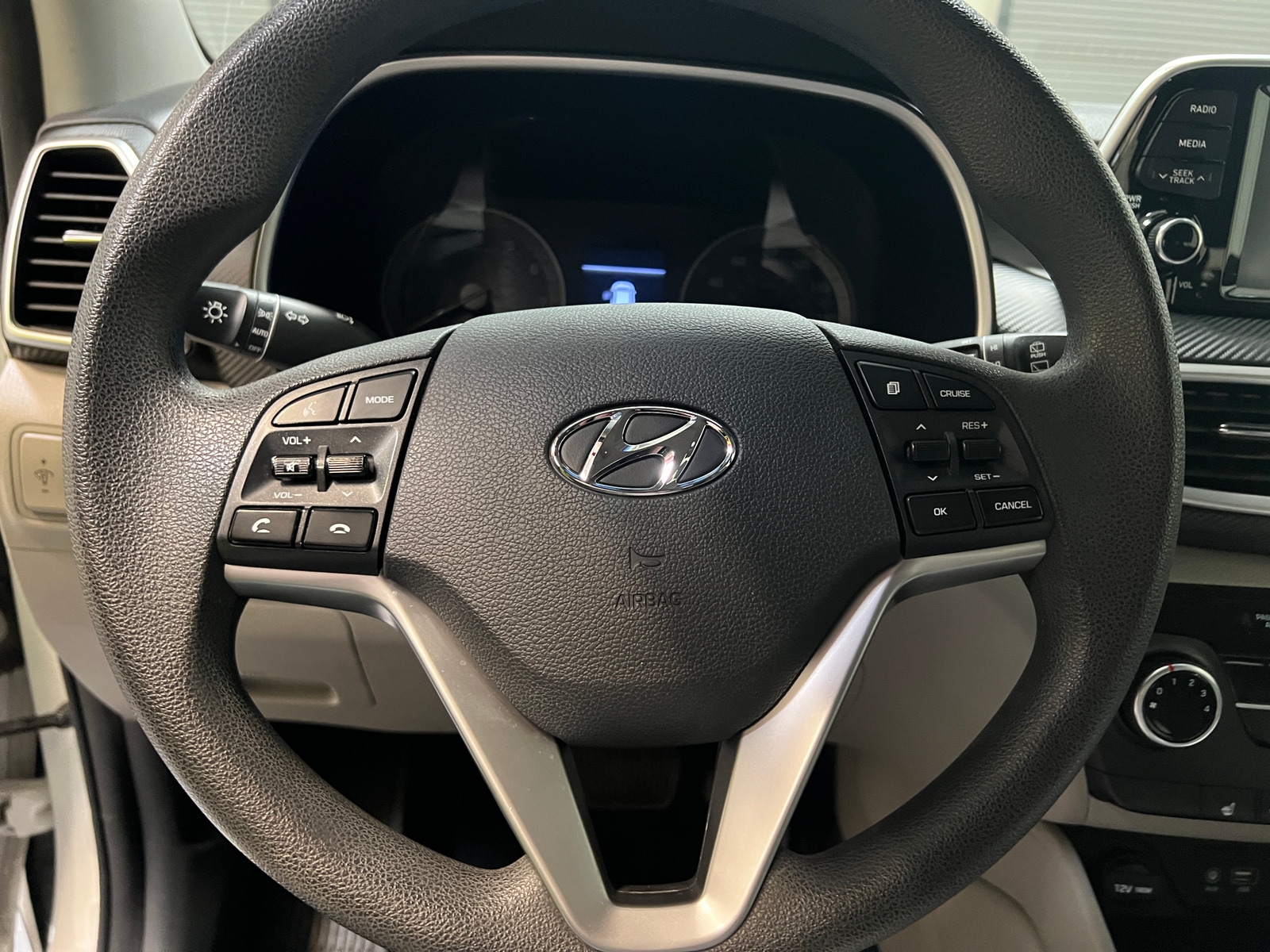 Thumbnail: 2019 Hyundai Tucson - 5