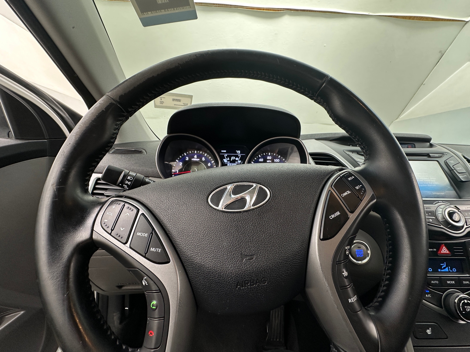 Thumbnail: 2014 Hyundai Elantra - 4