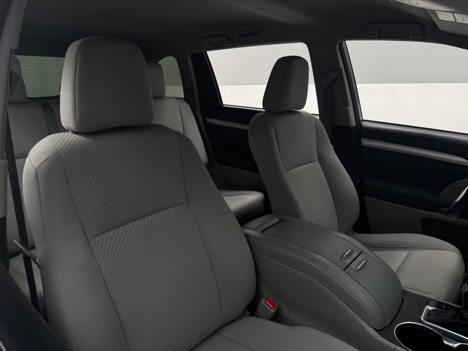 Thumbnail: 2018 Toyota Highlander - 2