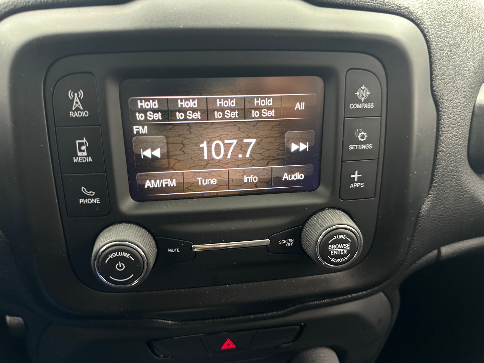 Thumbnail: 2018 Jeep Renegade - 4