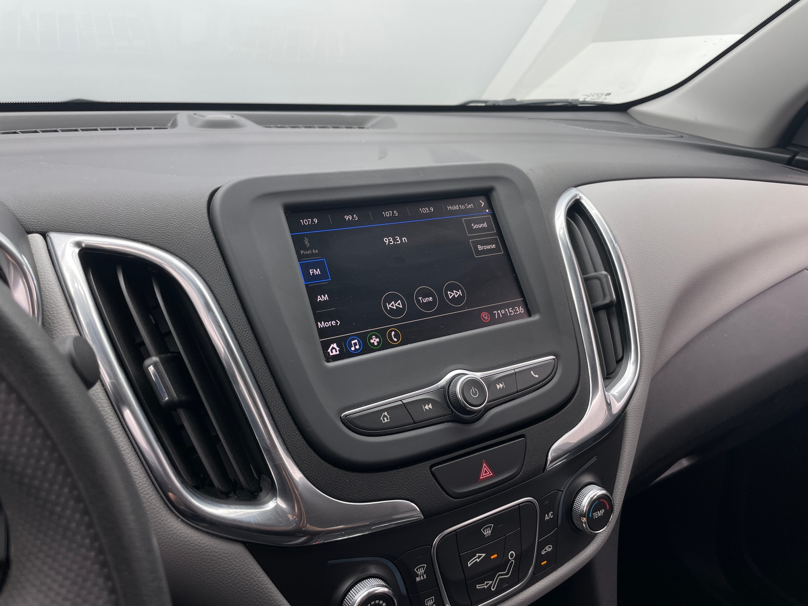 Thumbnail: 2020 Chevrolet Equinox - 4