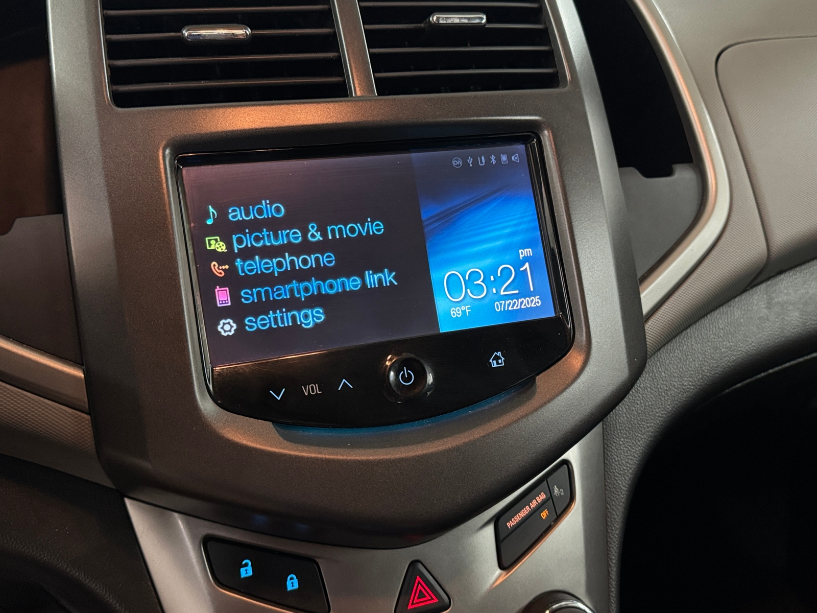 Thumbnail: 2016 Chevrolet Sonic - 4