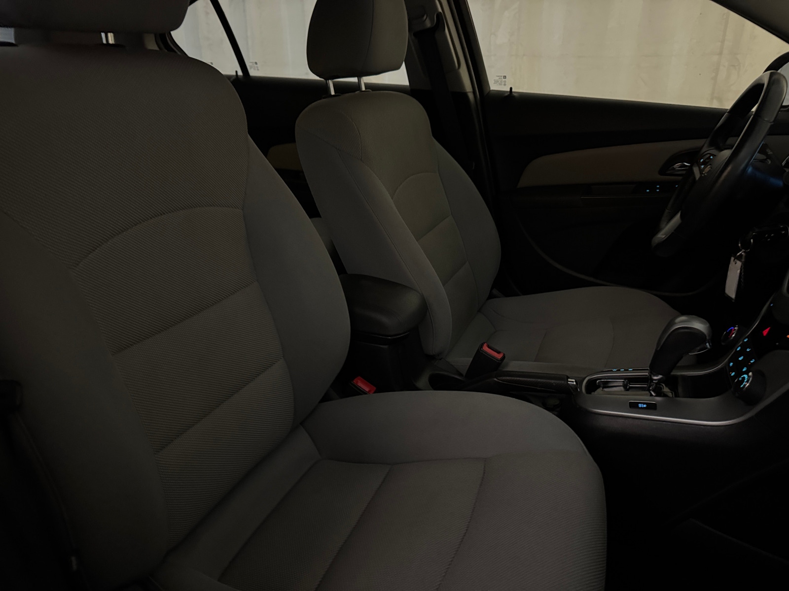 Thumbnail: 2014 Chevrolet Cruze - 2