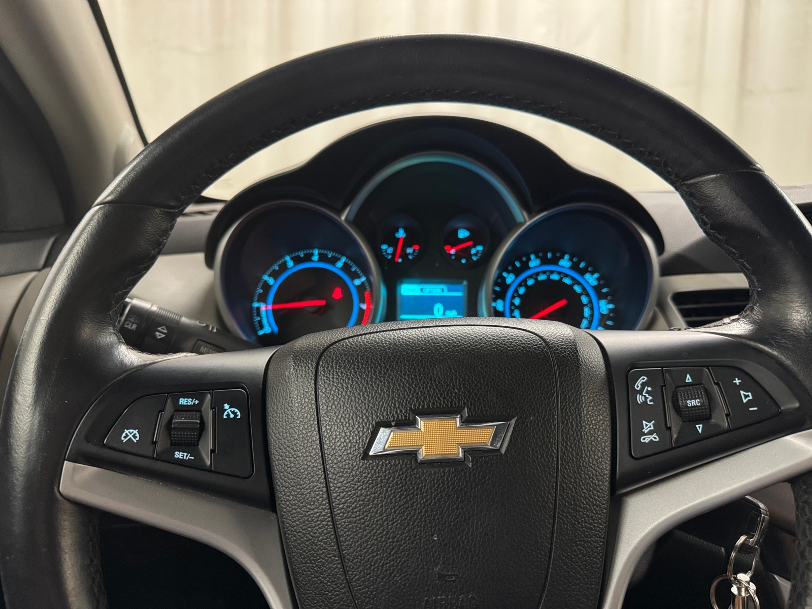 Thumbnail: 2014 Chevrolet Cruze - 5