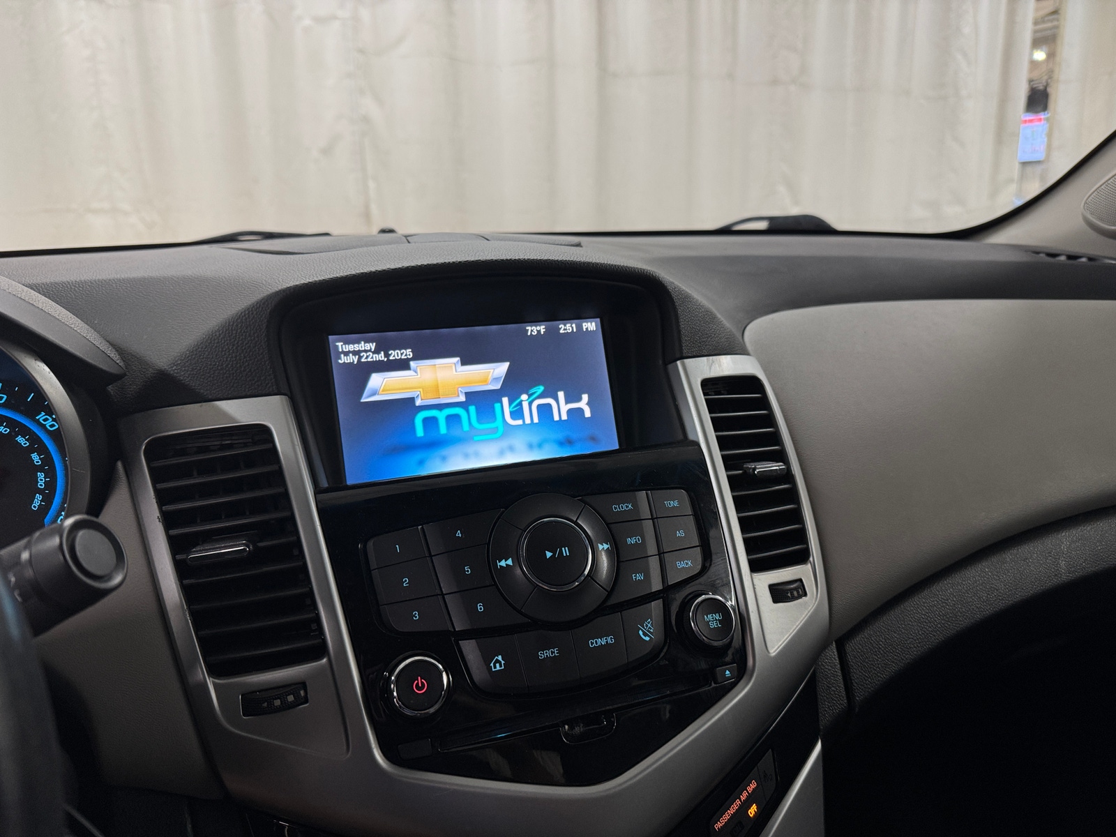 Thumbnail: 2014 Chevrolet Cruze - 4