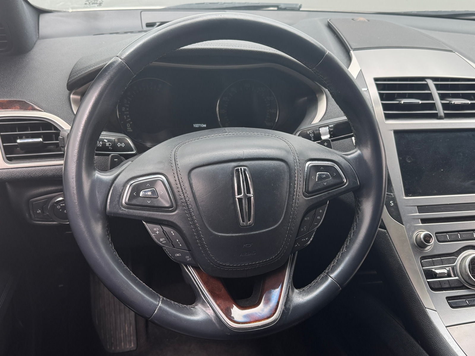 Thumbnail: 2017 Lincoln MKZ - 4