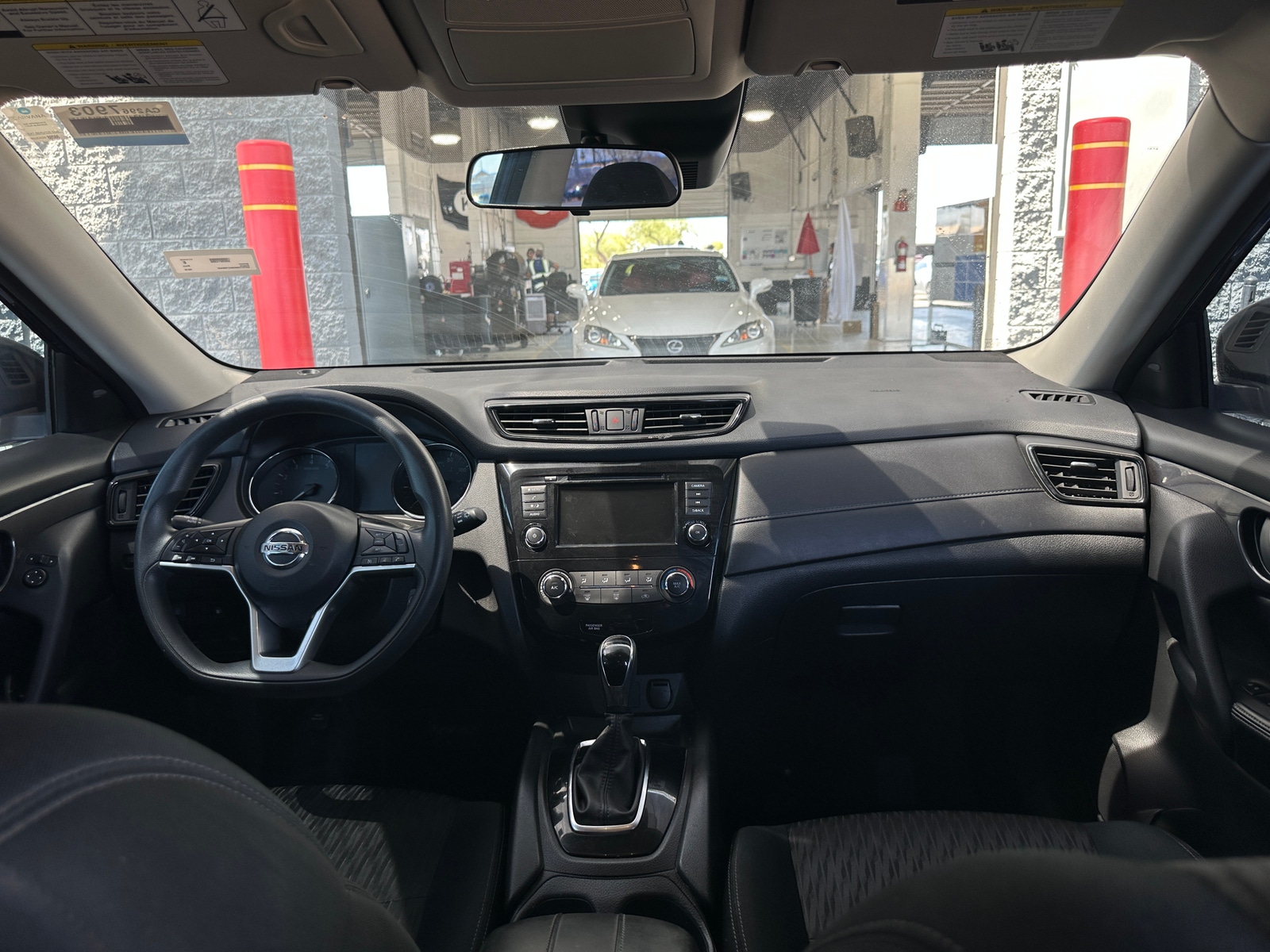 Thumbnail: 2019 Nissan Rogue - 3