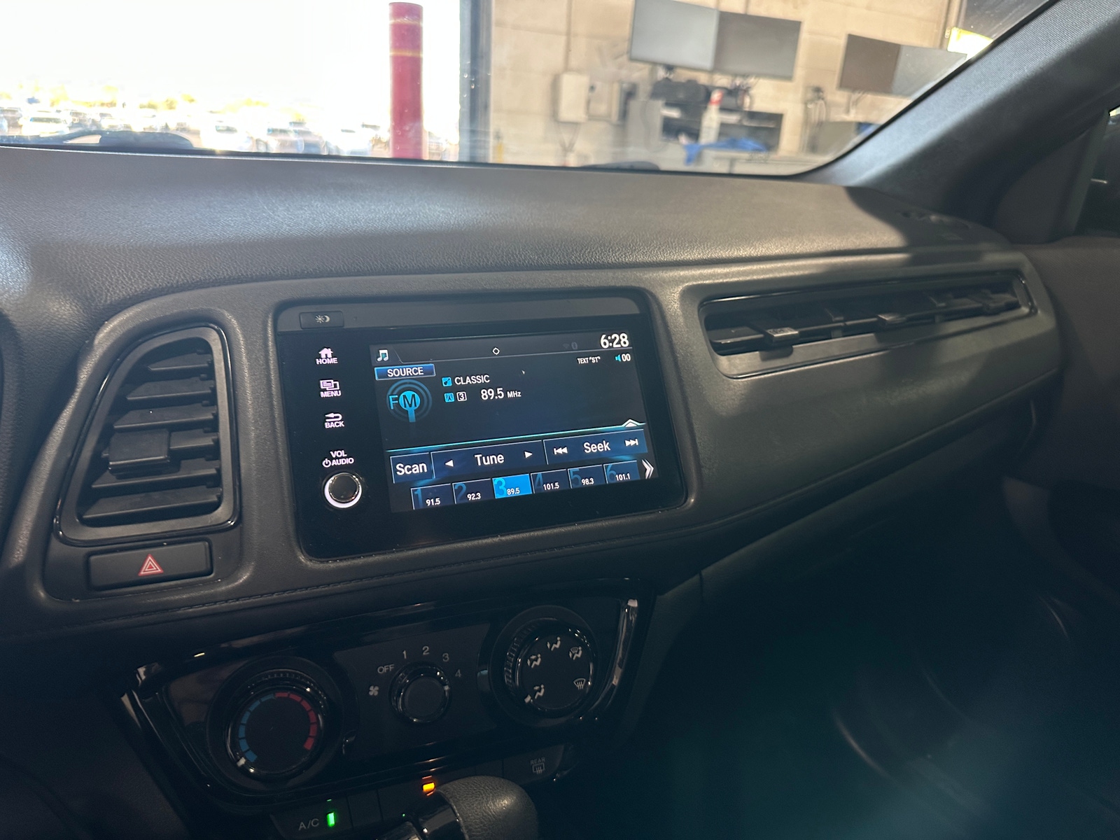 Thumbnail: 2019 Honda HR-V - 4
