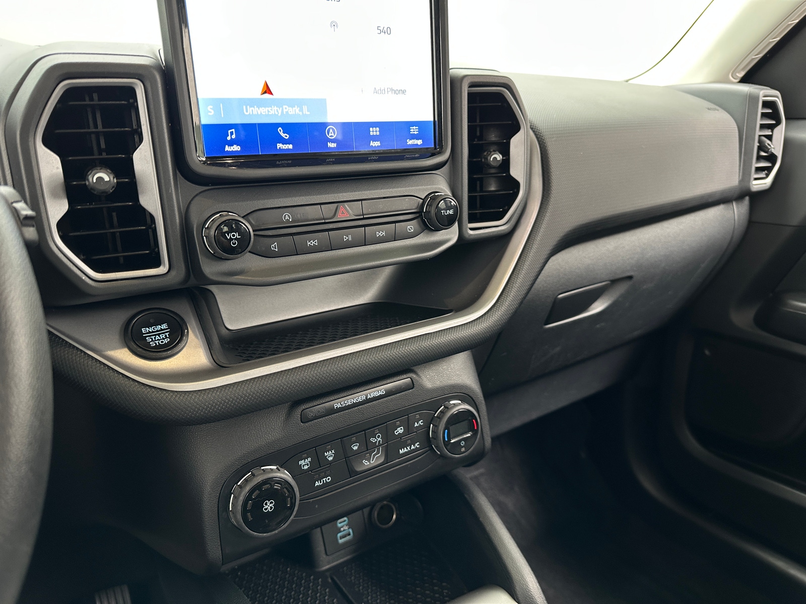 Thumbnail: 2021 Ford Bronco Sport - 4