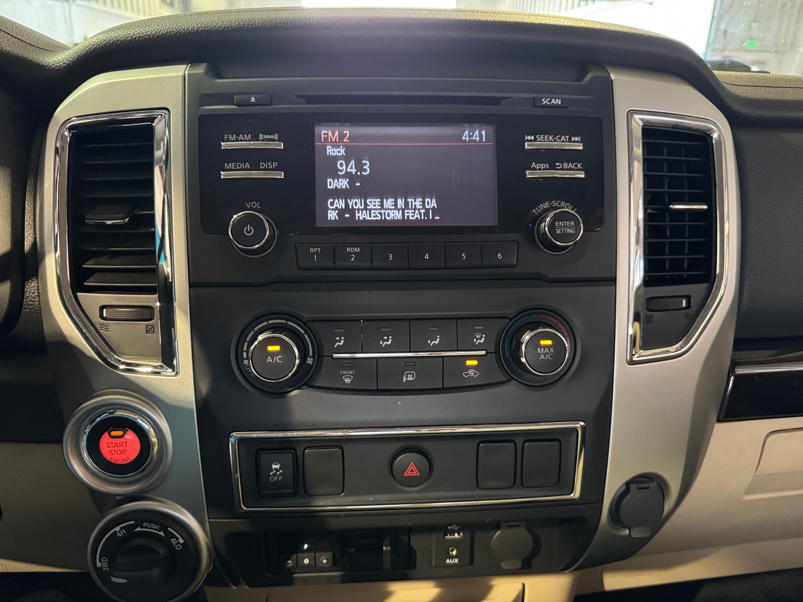 Thumbnail: 2016 Nissan Titan - 4