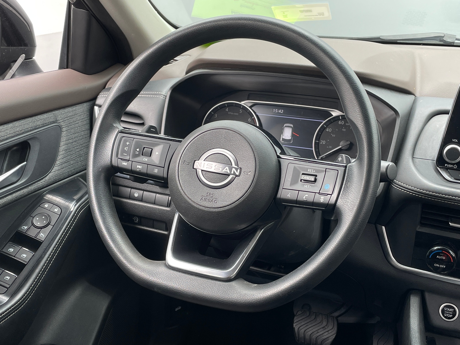 Thumbnail: 2023 Nissan Rogue - 5