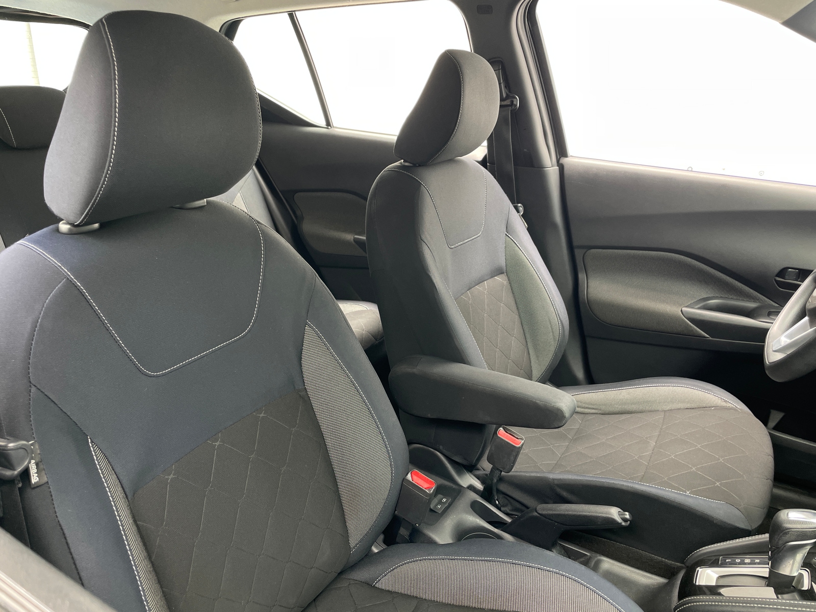 Thumbnail: 2018 Nissan Kicks - 2