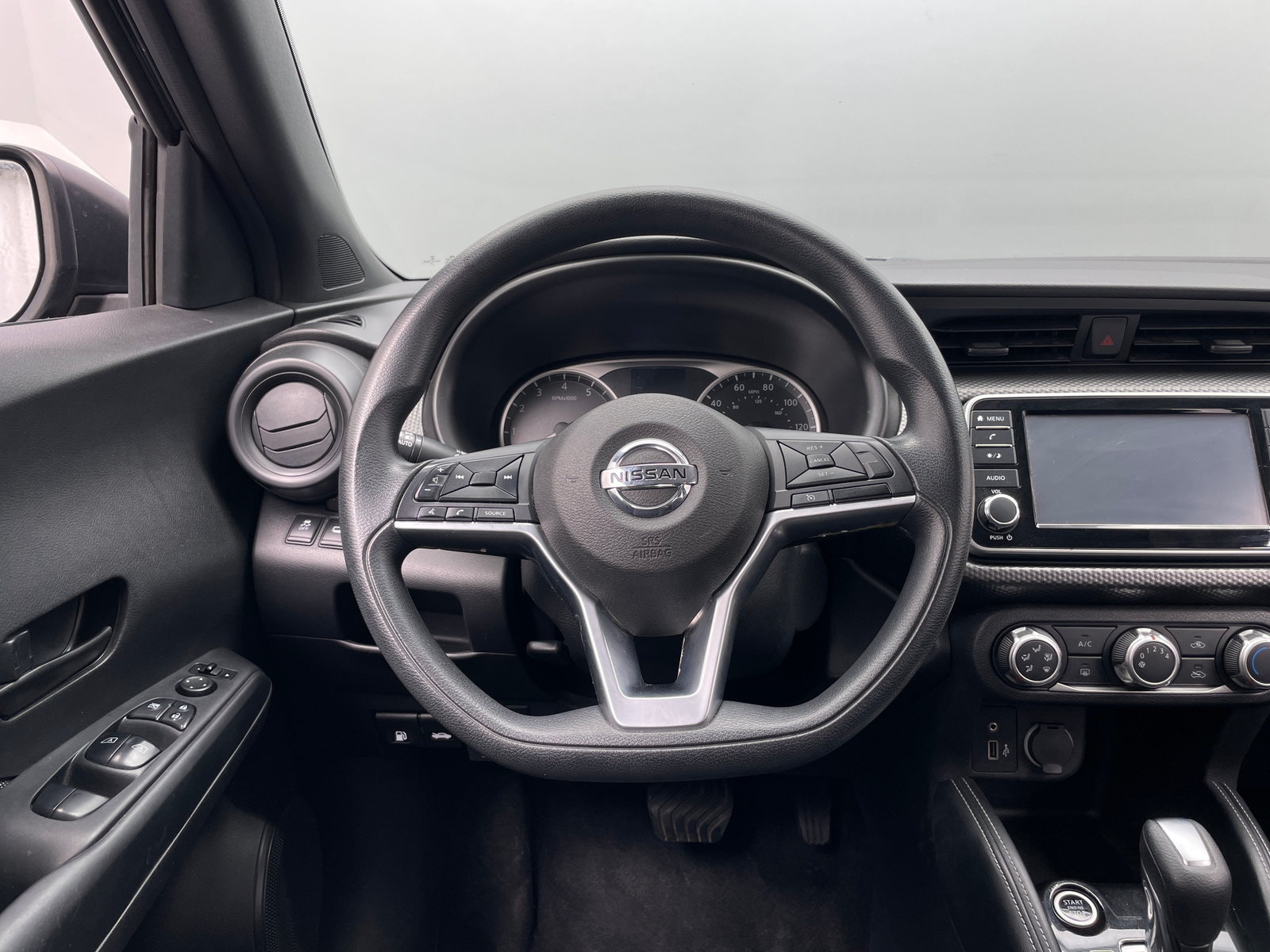 Thumbnail: 2018 Nissan Kicks - 5