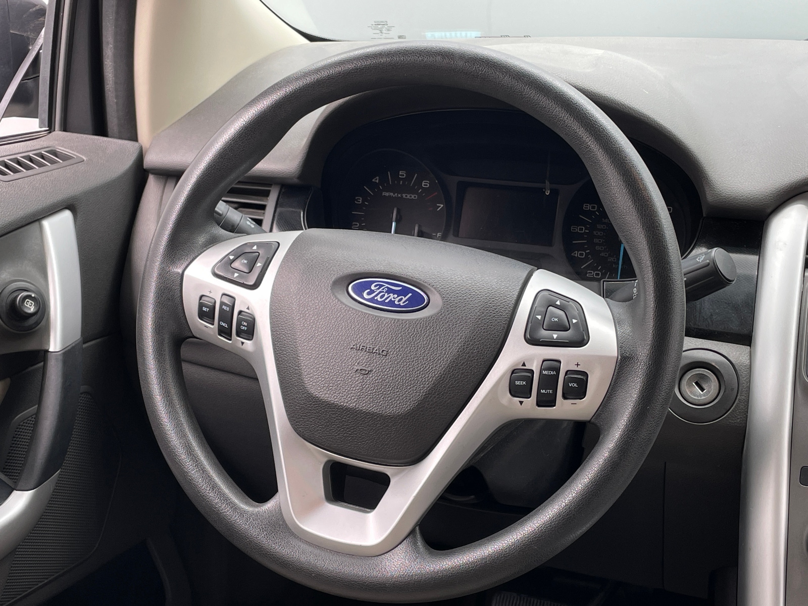 Thumbnail: 2013 Ford Edge - 5