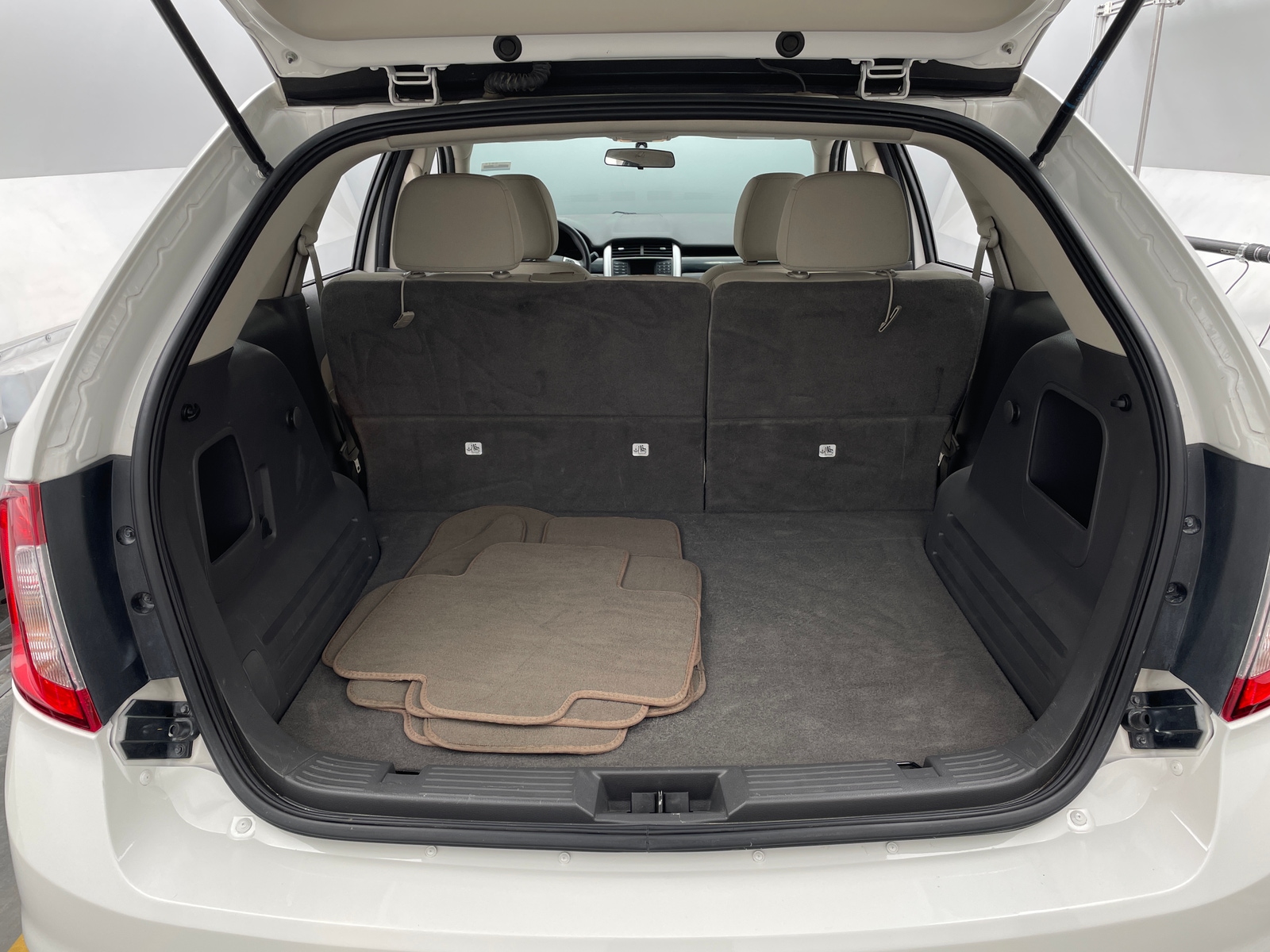 Thumbnail: 2013 Ford Edge - 7