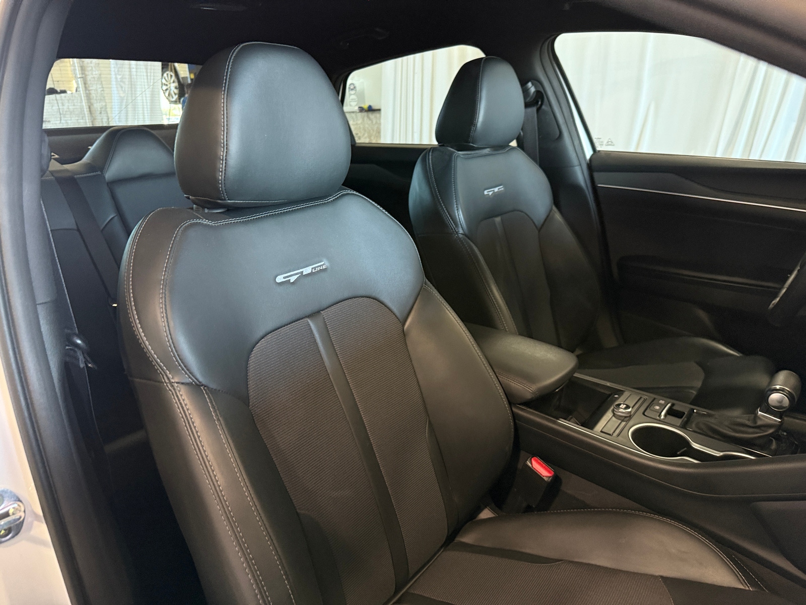 Thumbnail: 2022 Kia K5 - 2