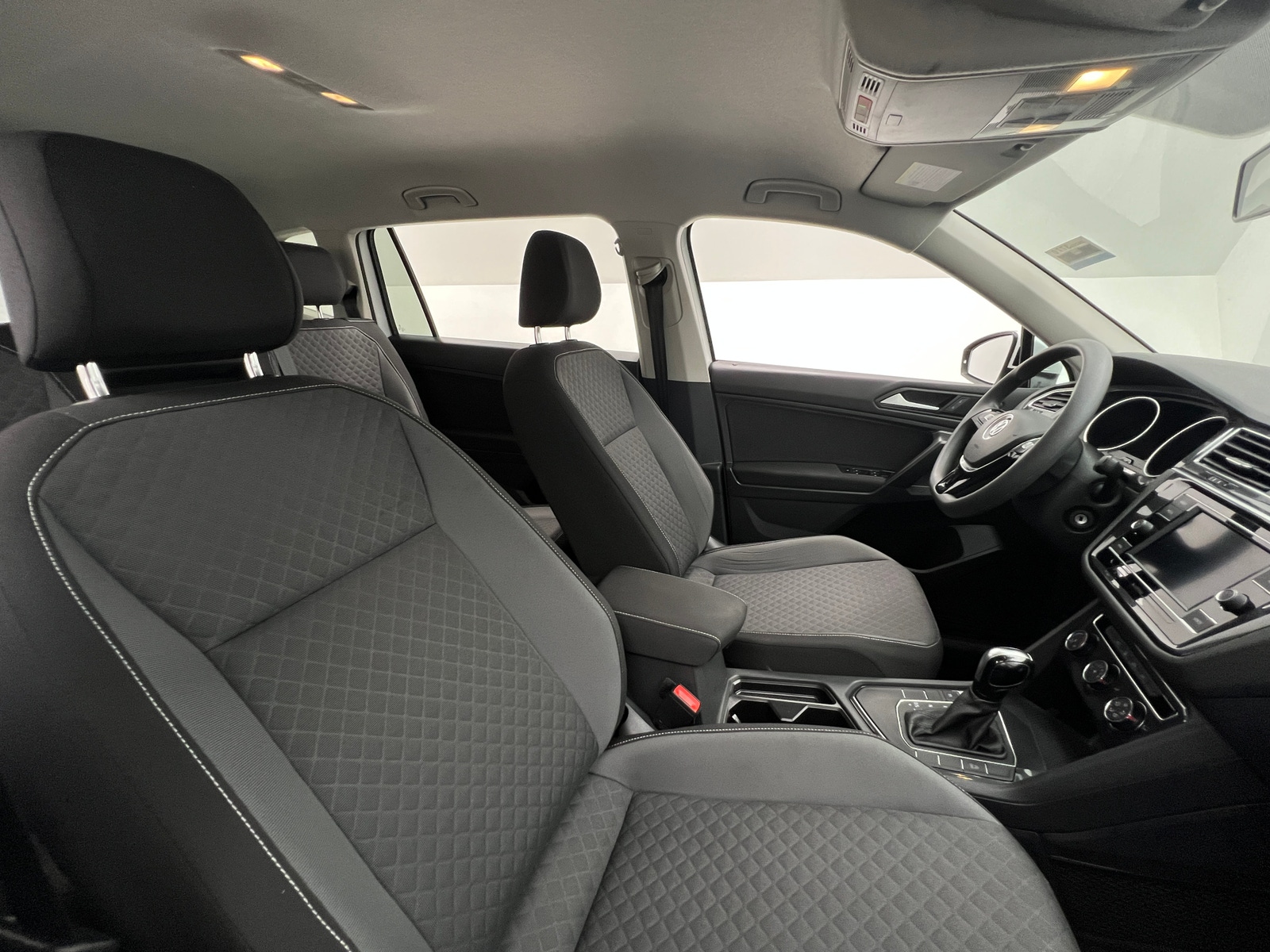 Thumbnail: 2021 Volkswagen Tiguan - 2