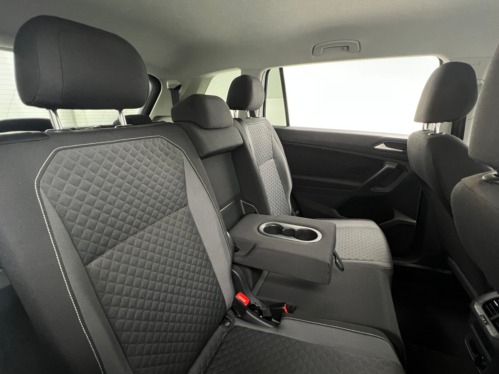 Thumbnail: 2021 Volkswagen Tiguan - 6