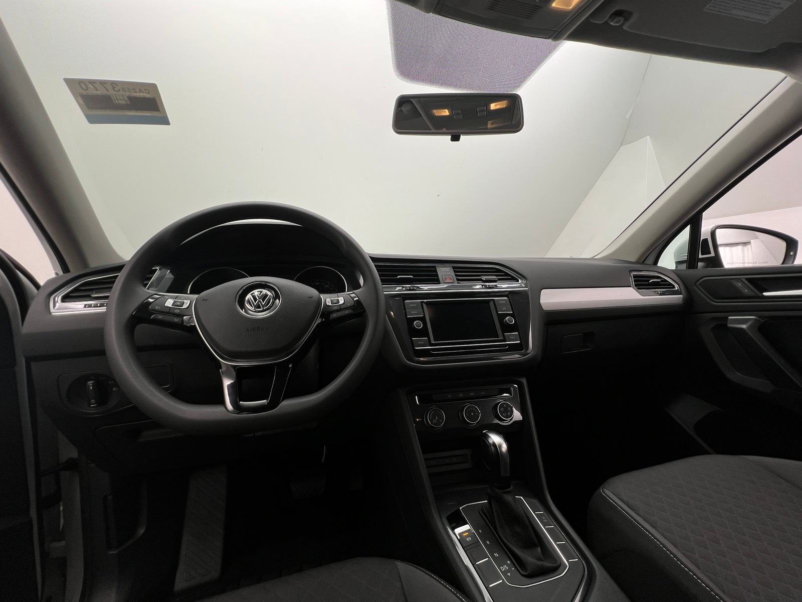 Thumbnail: 2021 Volkswagen Tiguan - 3