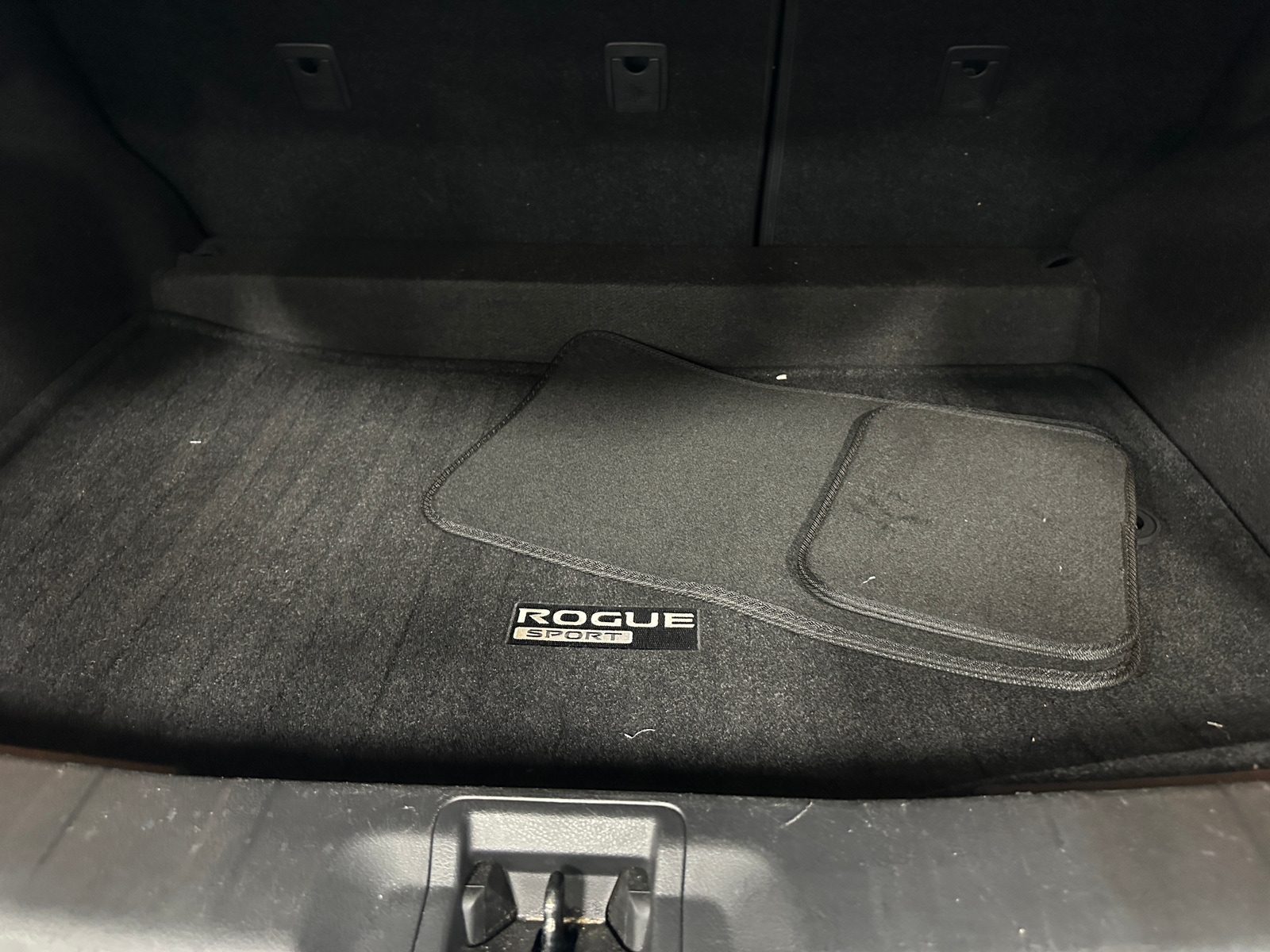 Thumbnail: 2018 Nissan Rogue Sport - 7