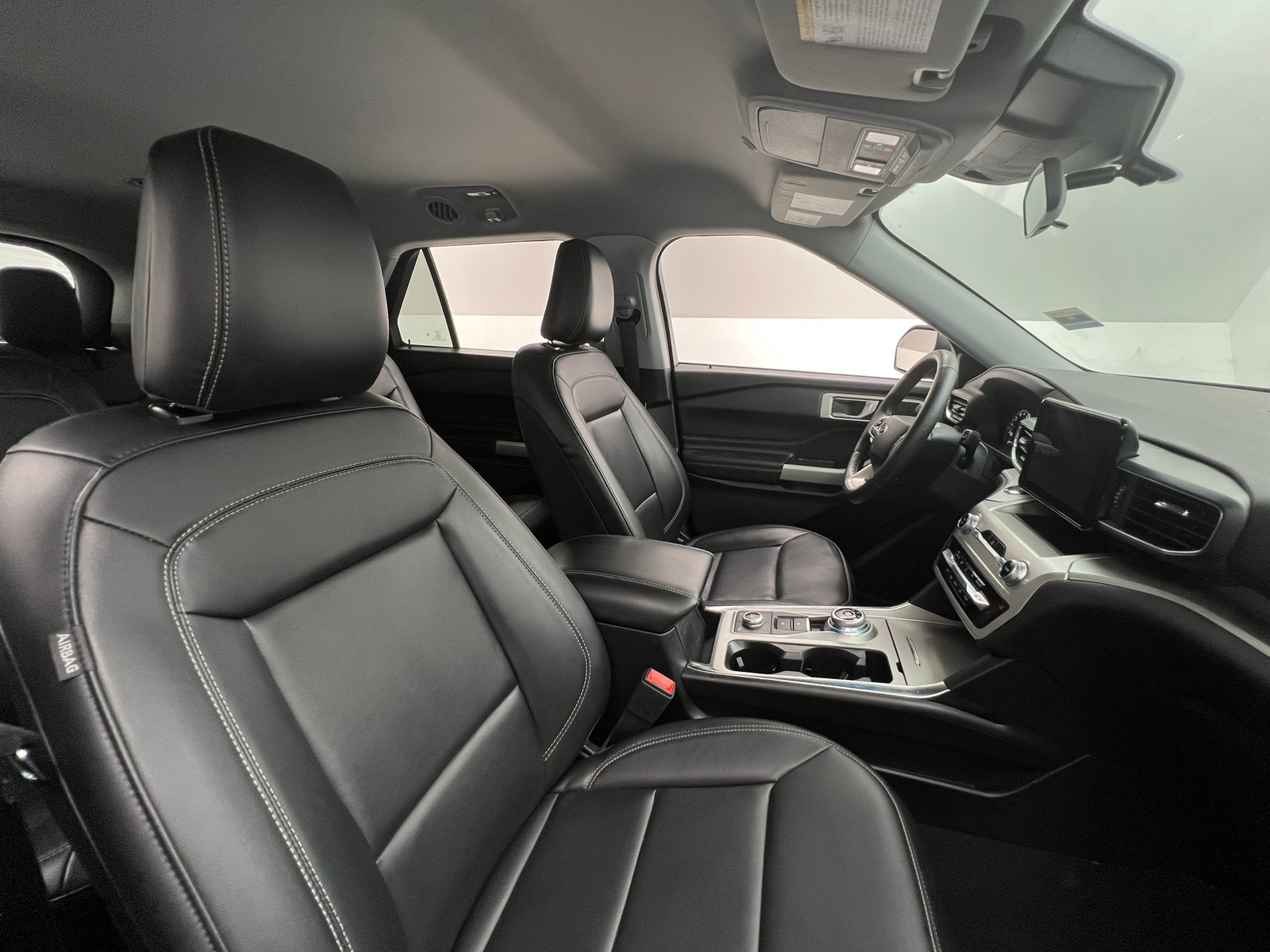 Thumbnail: 2022 Ford Explorer - 2