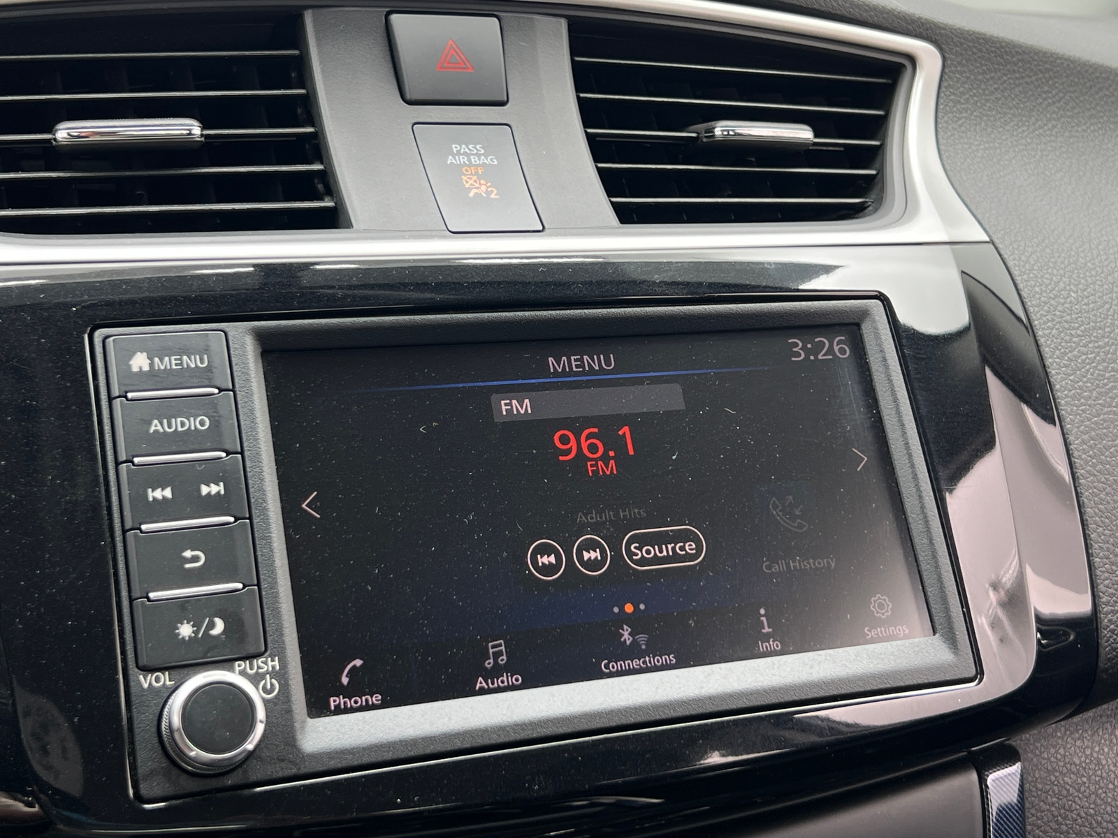 Thumbnail: 2019 Nissan Sentra - 4