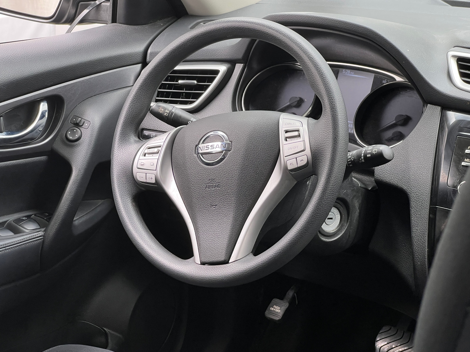 Thumbnail: 2016 Nissan Rogue - 5