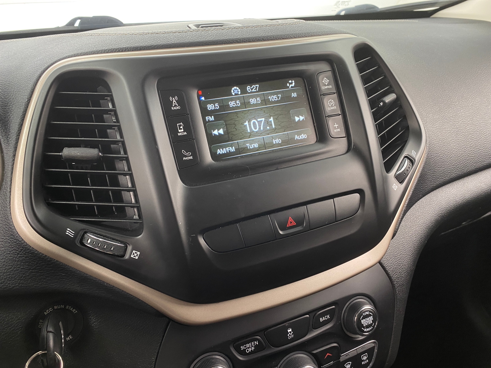 Thumbnail: 2014 Jeep Cherokee - 4
