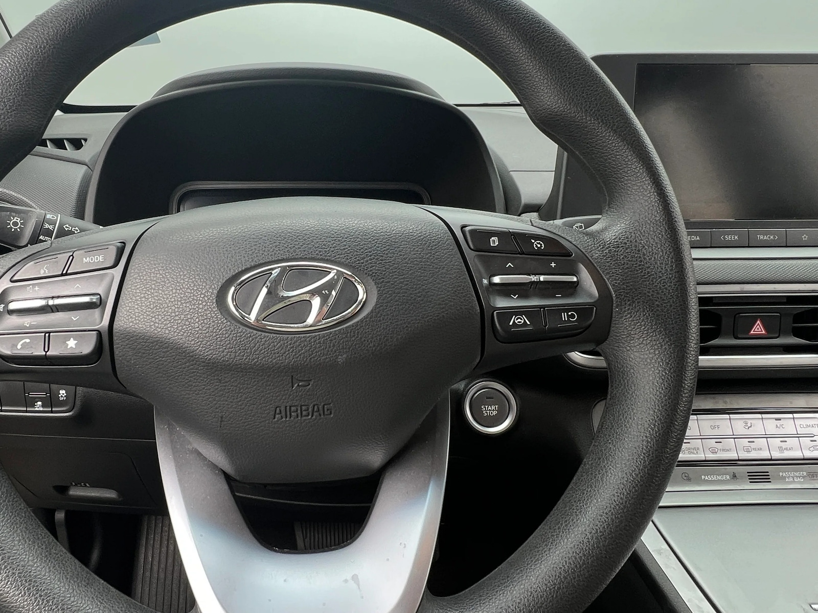 Thumbnail: 2022 Hyundai Kona - 5