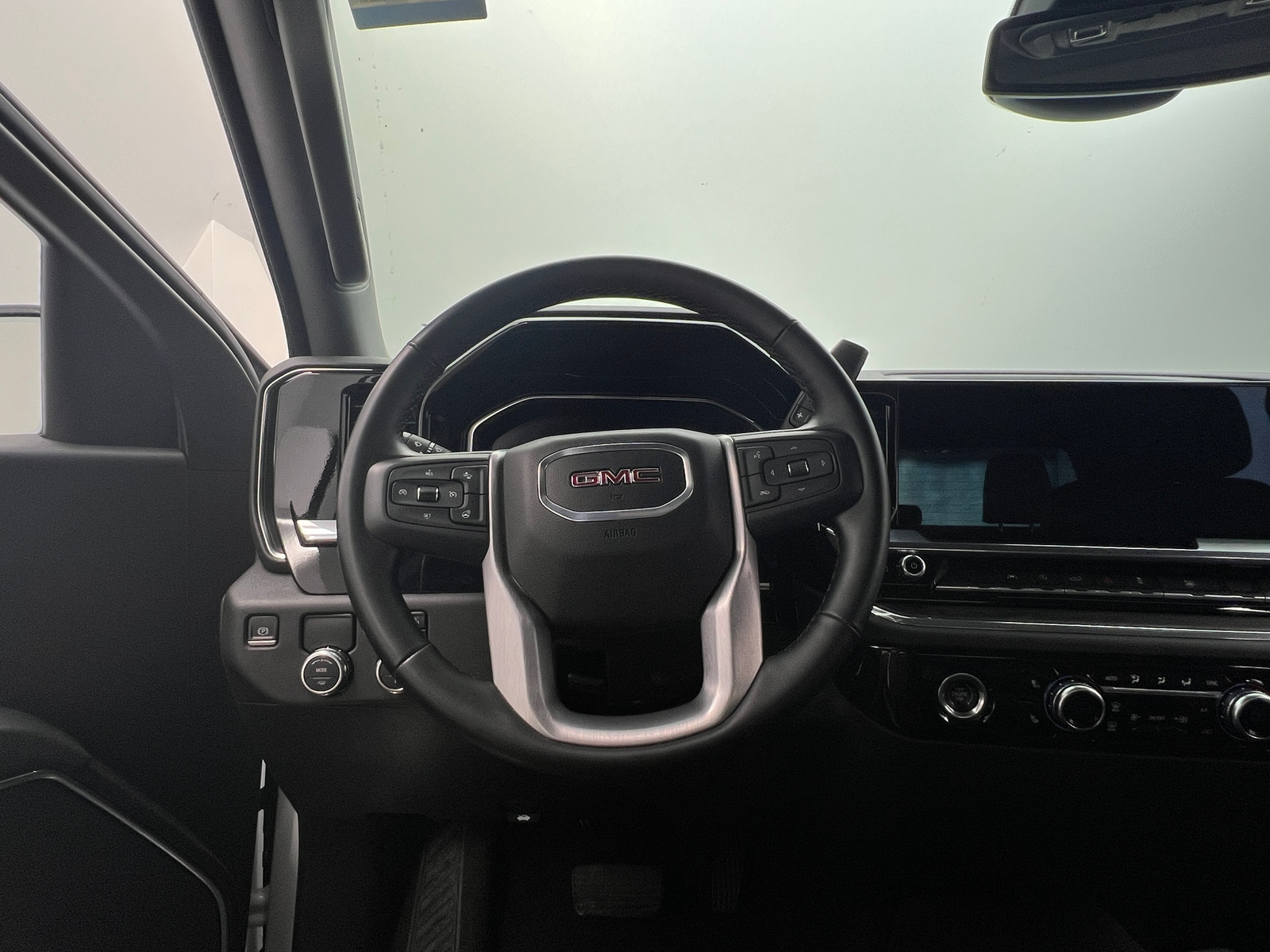 Thumbnail: 2024 GMC Sierra 1500 - 4