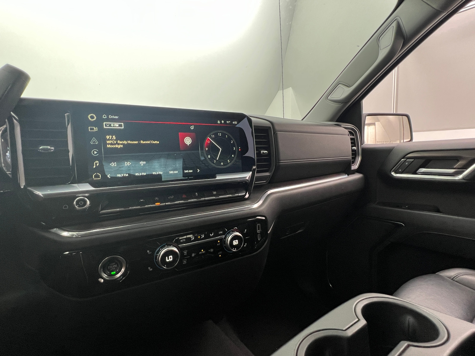 Thumbnail: 2024 GMC Sierra 1500 - 3
