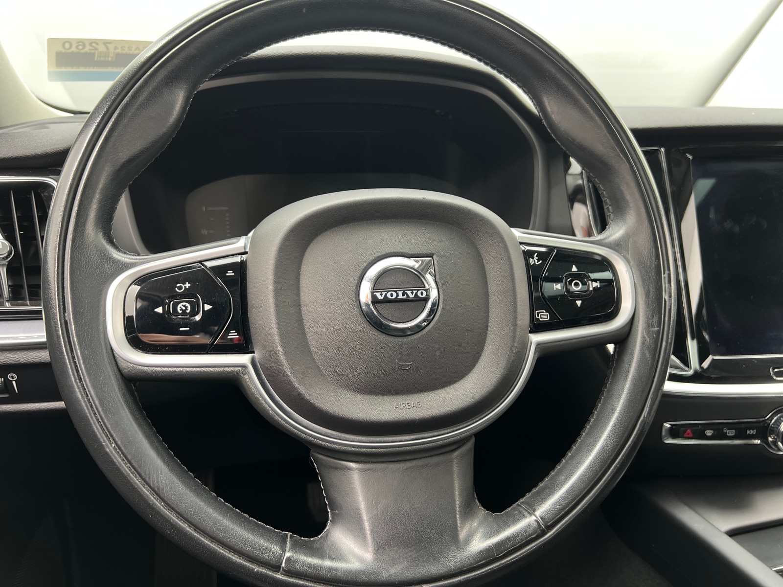 Thumbnail: 2019 Volvo S60 - 4