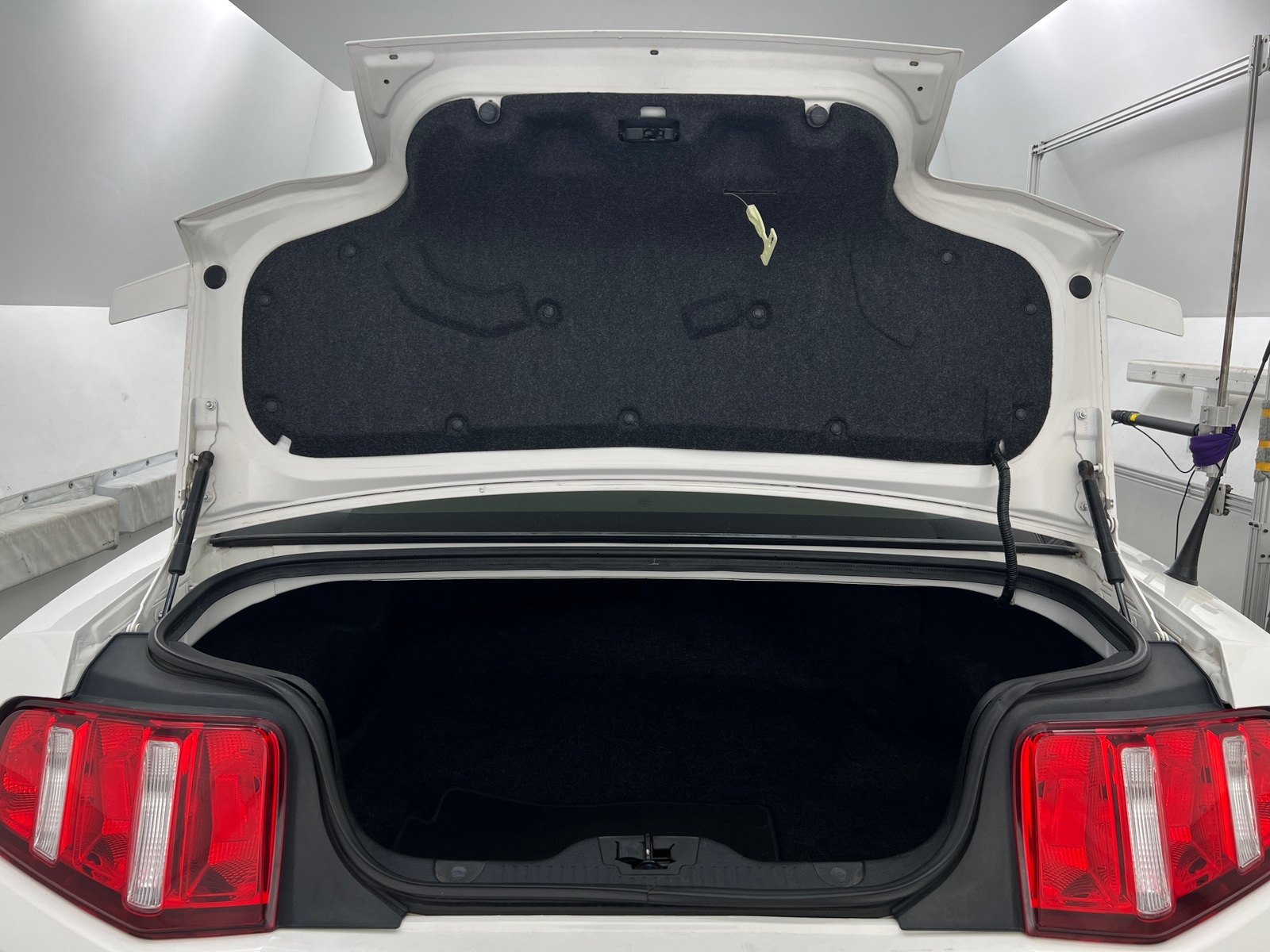 Thumbnail: 2012 Ford Mustang - 5