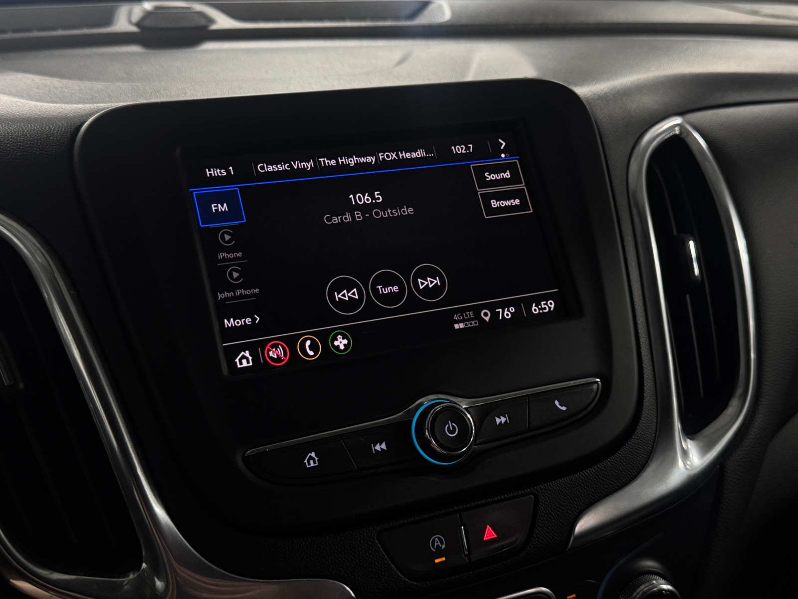 Thumbnail: 2022 Chevrolet Equinox - 4