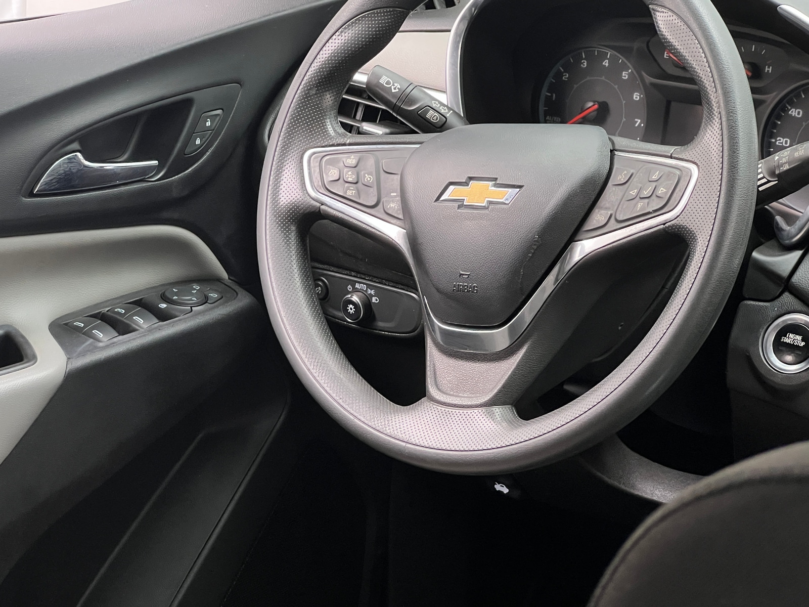 Thumbnail: 2021 Chevrolet Equinox - 5