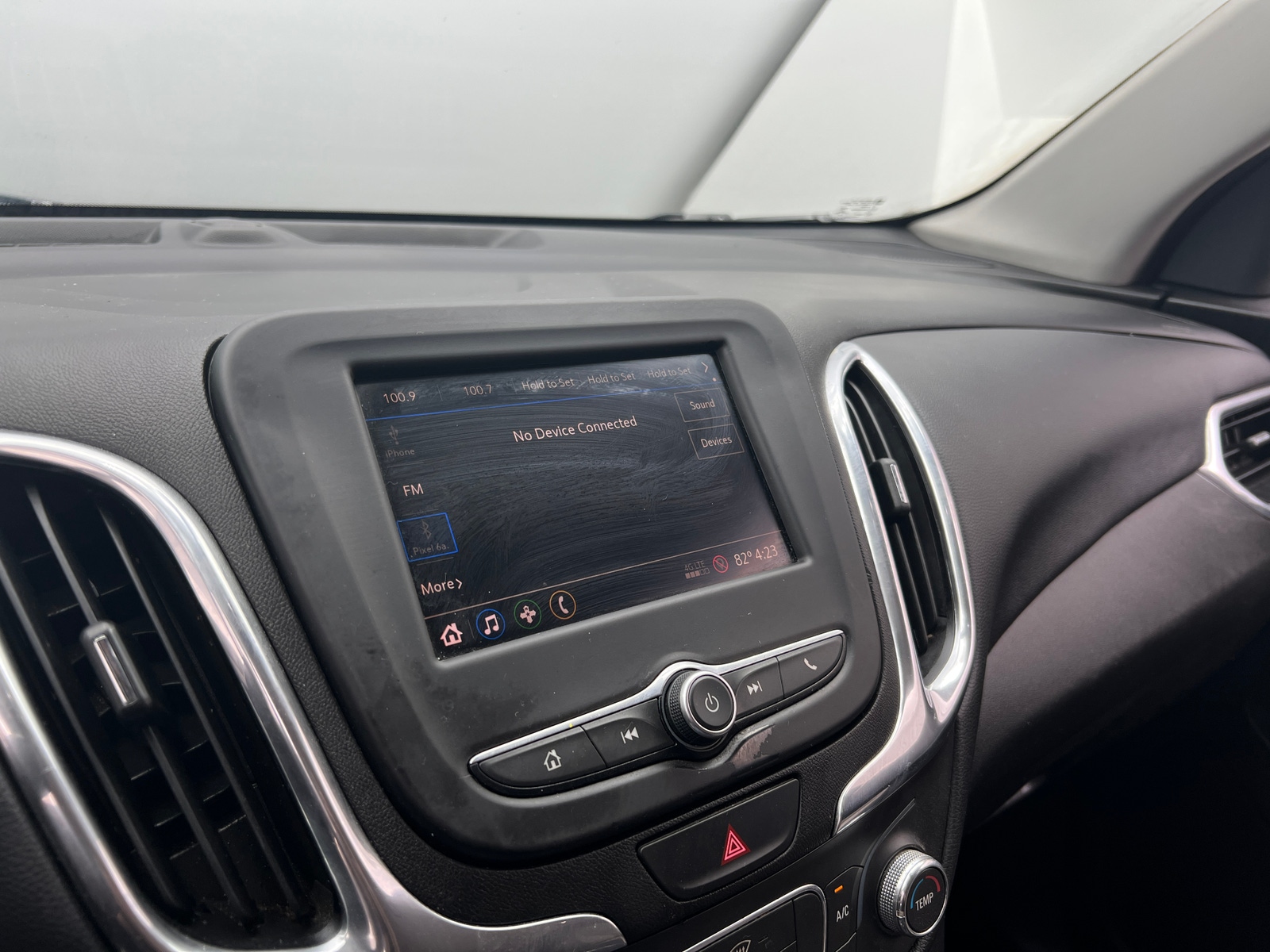 Thumbnail: 2021 Chevrolet Equinox - 4