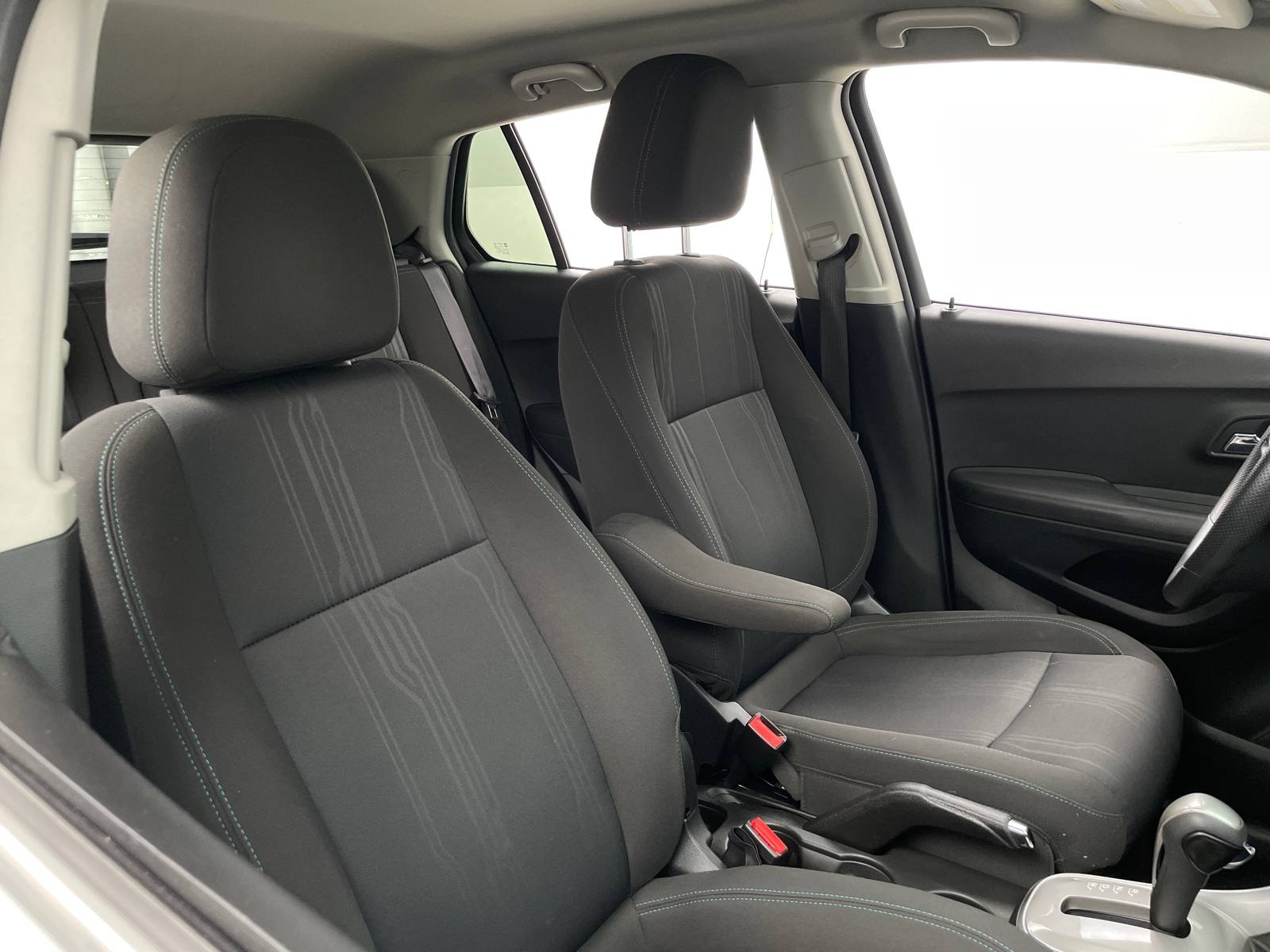 Thumbnail: 2016 Chevrolet Trax - 2
